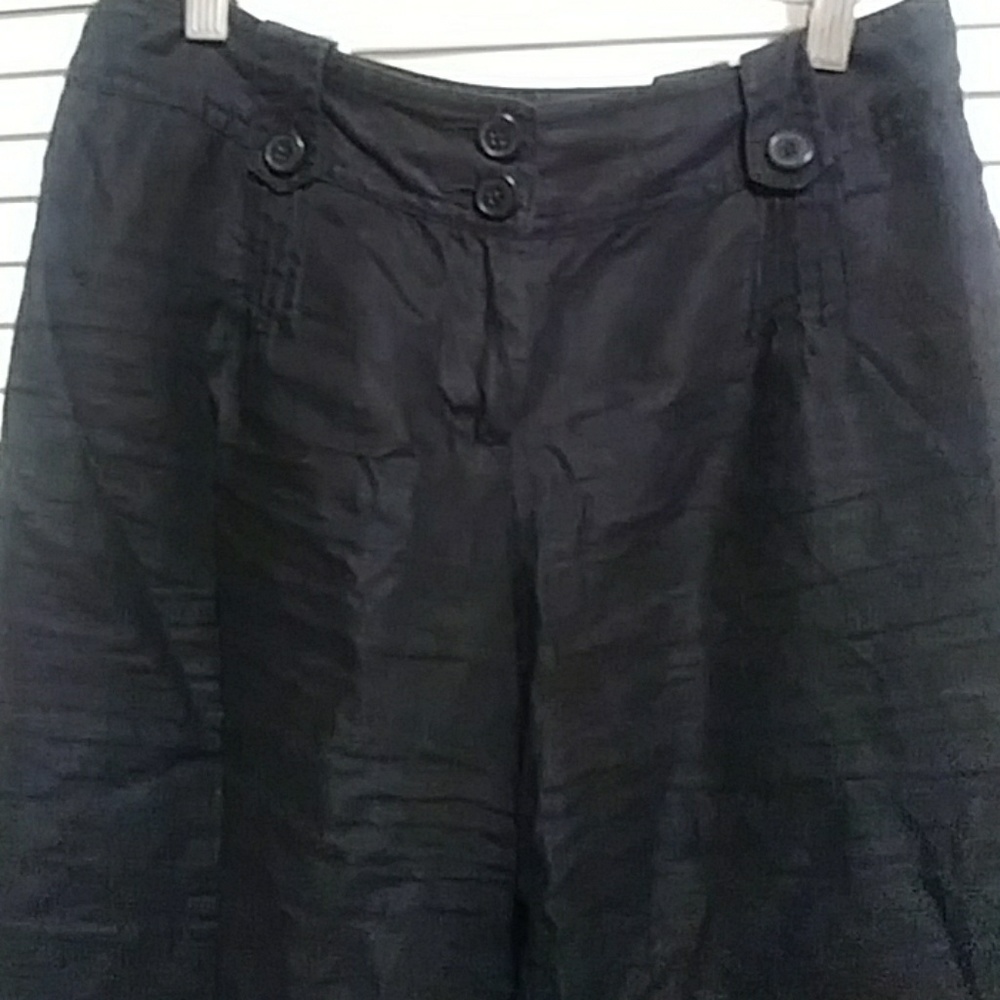 Wide-leg black linen capri - Picture 2 of 3
